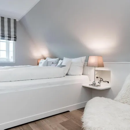 Charlottes-strandhus Tatil Evi *